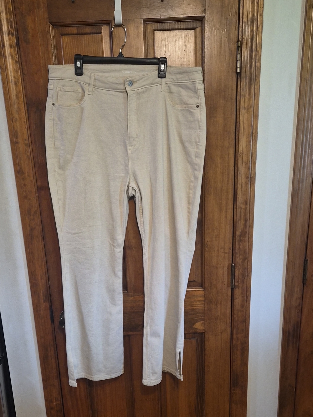 Old Navy Women's Light Beige Relaxed Jeans